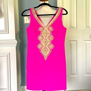Bright pink Lilly sheath